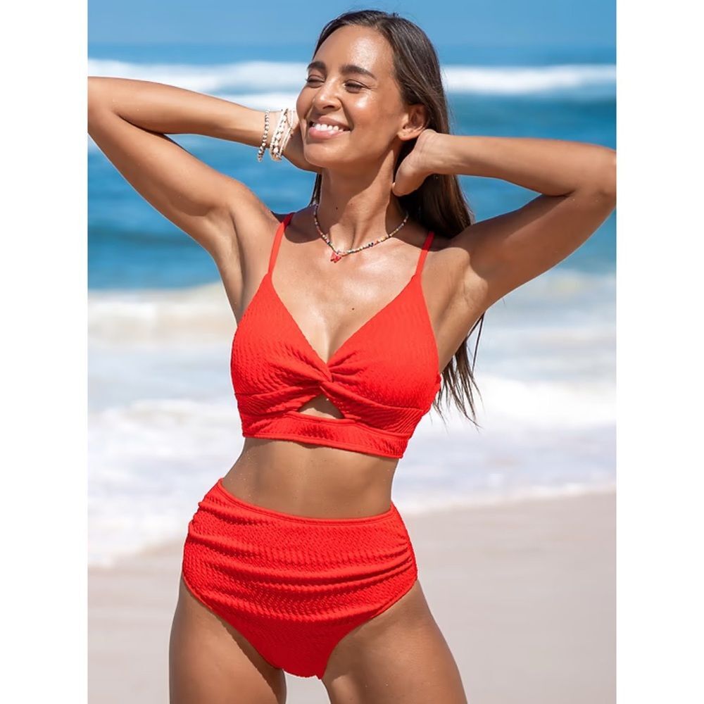 NWT Cupshe Sz S Textured Twisted V Neck Bikini Top & High Rise Bottoms Swim Set